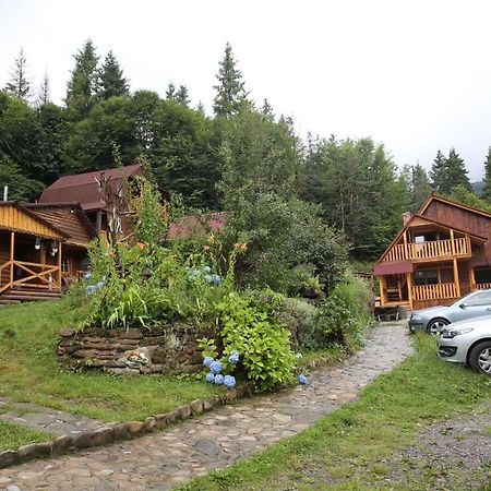 Zarinok Hotel Pilipets Exterior photo