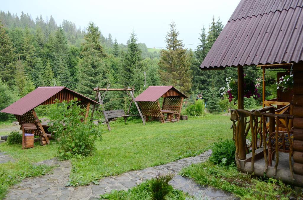 Zarinok Hotel Pilipets Exterior photo