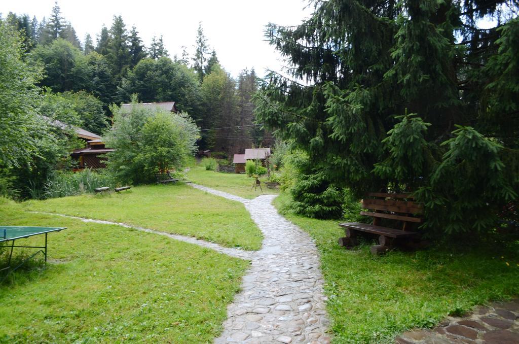 Zarinok Hotel Pilipets Exterior photo